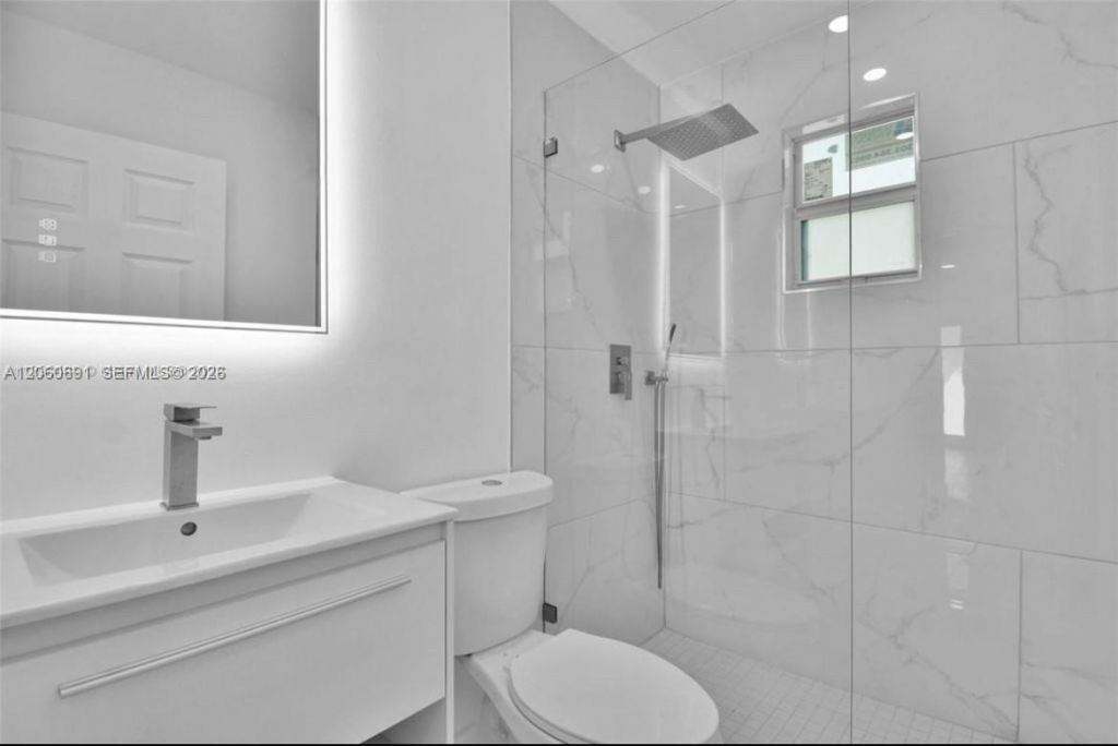 6391 SW 39th St , Miami, FL 33155 Photo