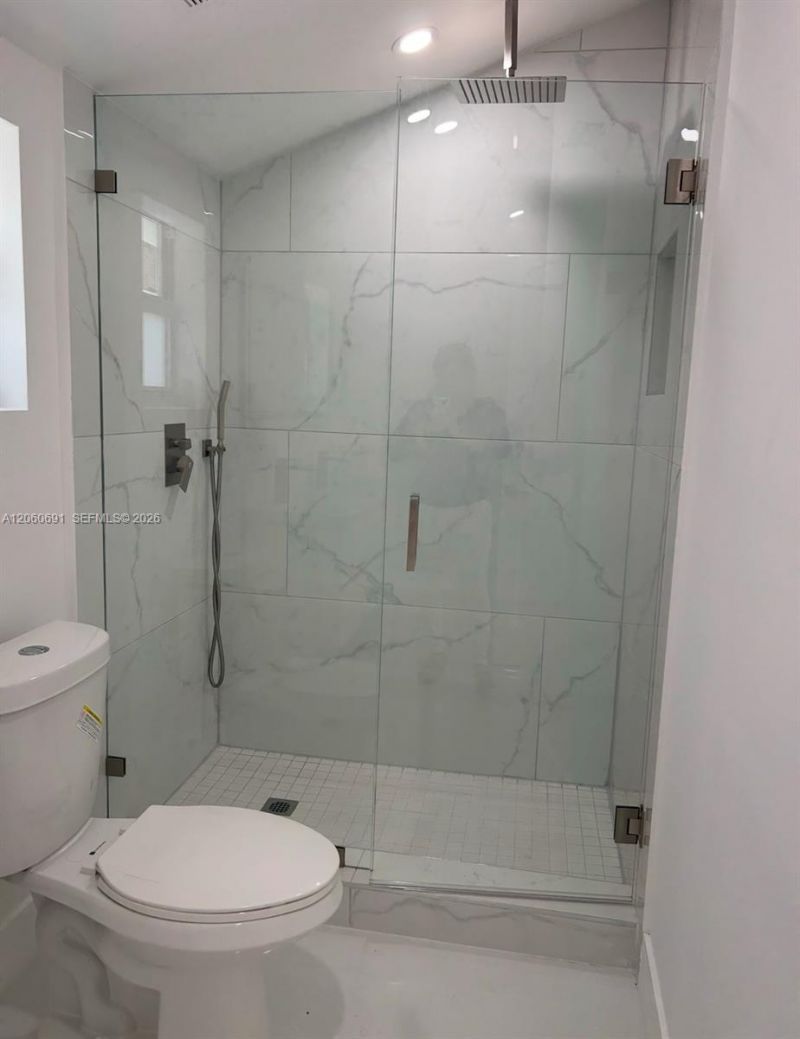 6391 SW 39th St , Miami, FL 33155 Photo
