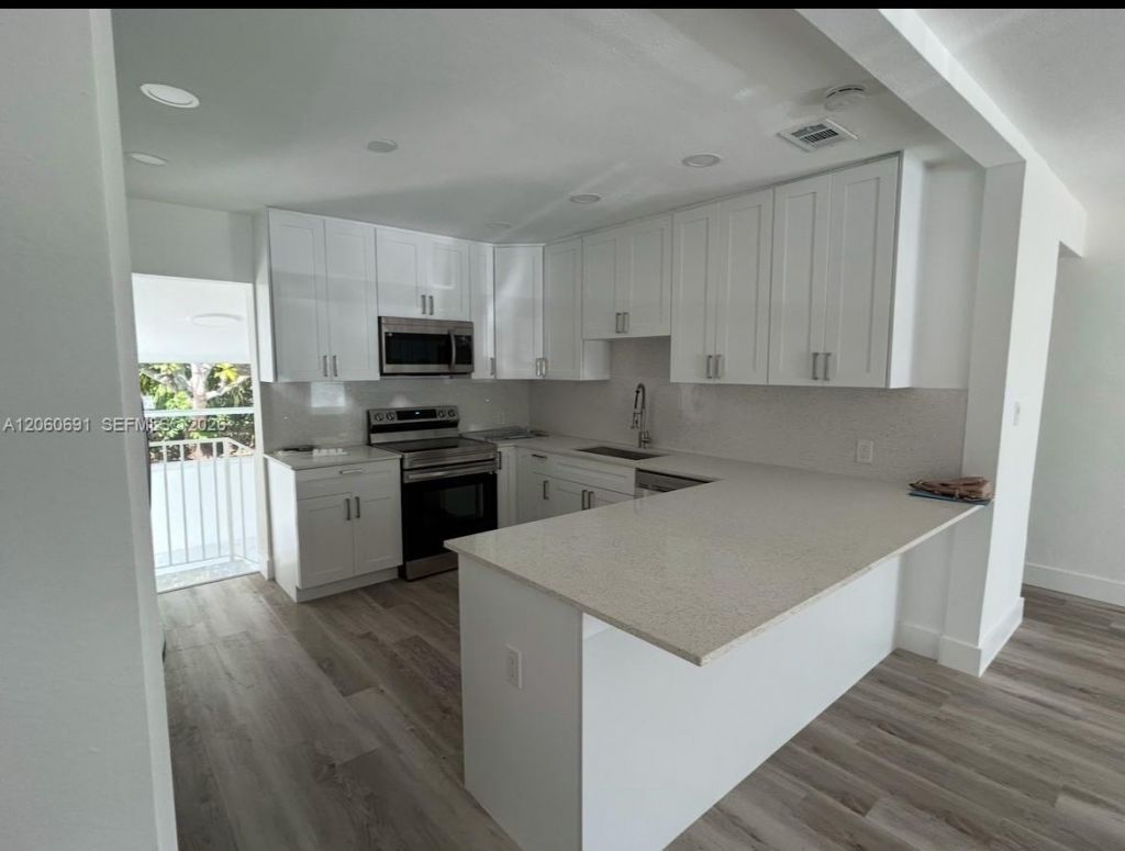 6391 SW 39th St , Miami, FL 33155 Photo