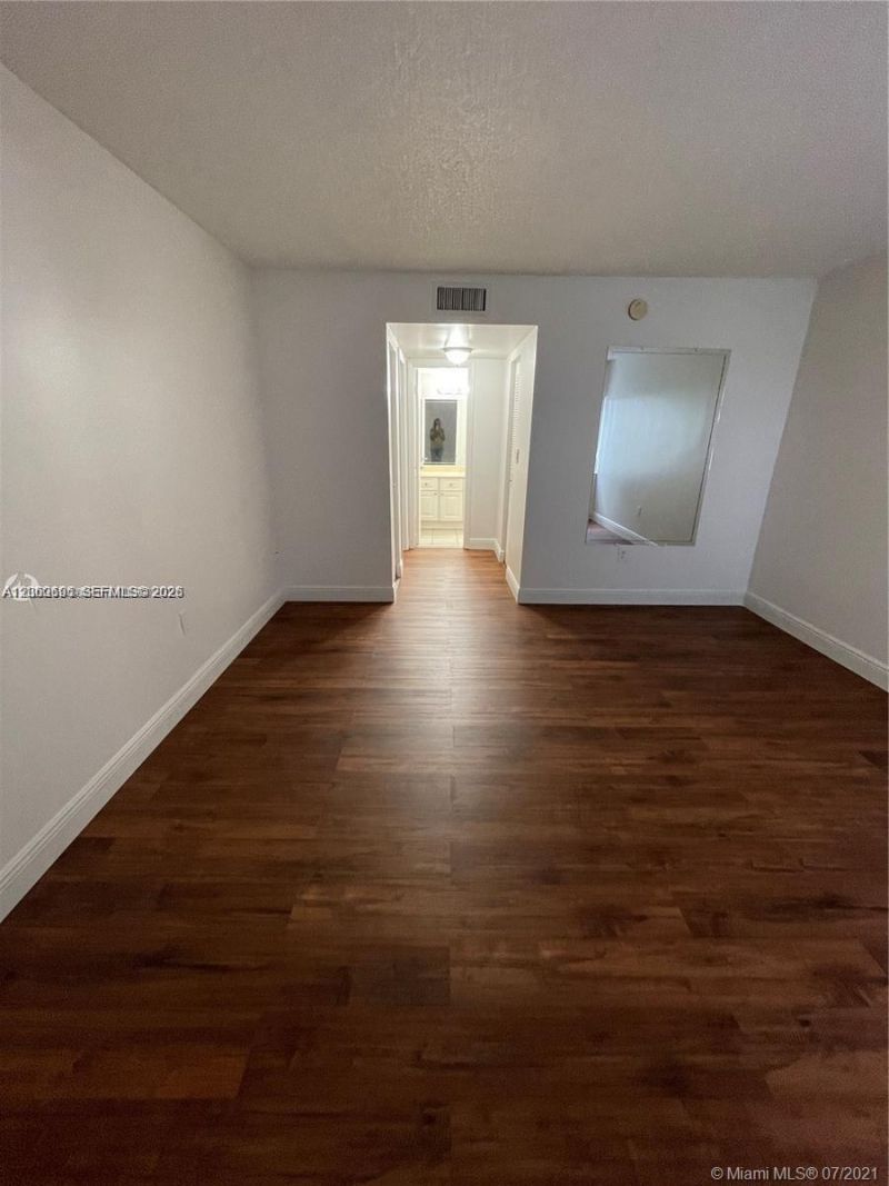 721 N Pine Island Rd , Unit 104, Plantation, FL 33324 Photo