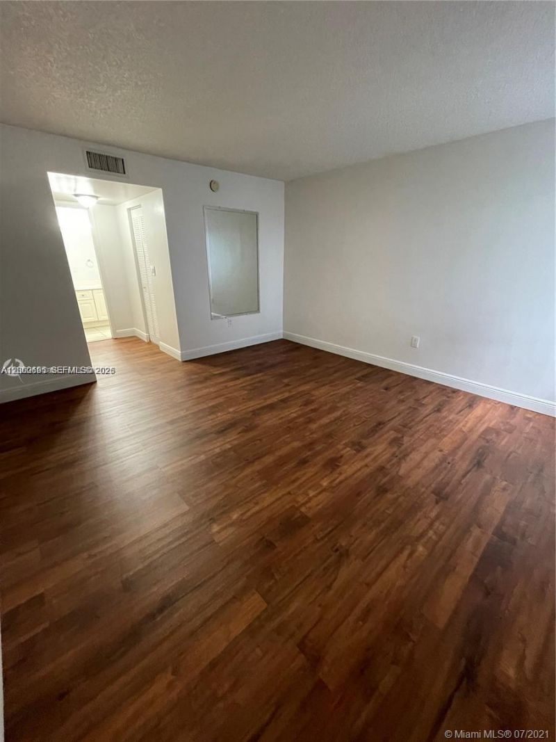 721 N Pine Island Rd , Unit 104, Plantation, FL 33324 Photo