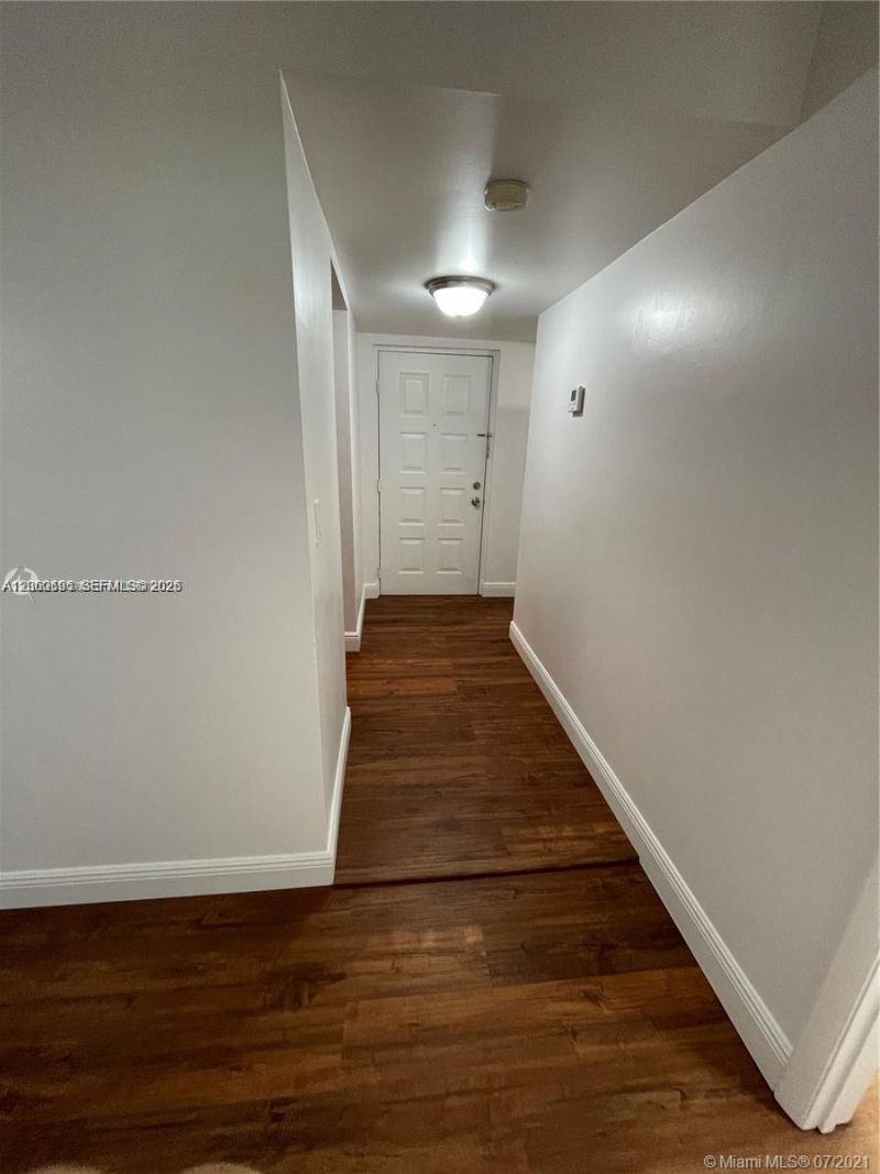 721 N Pine Island Rd , Unit 104, Plantation, FL 33324 Photo
