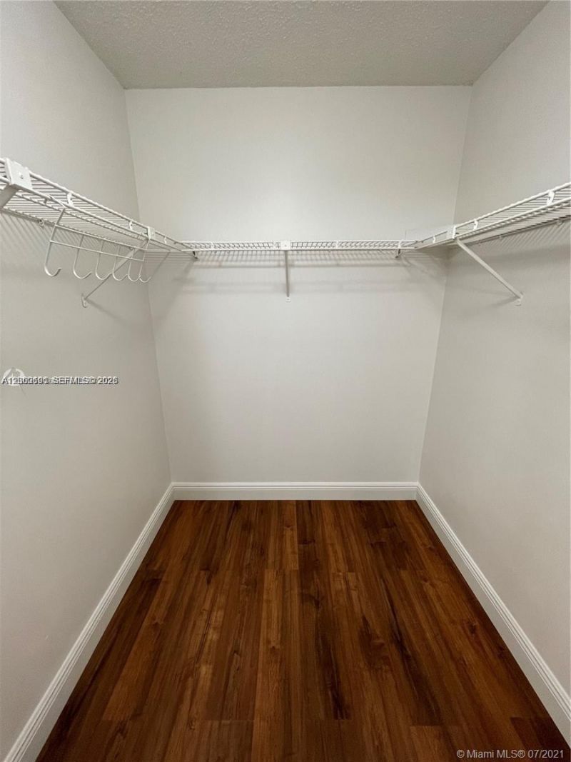 721 N Pine Island Rd , Unit 104, Plantation, FL 33324 Photo