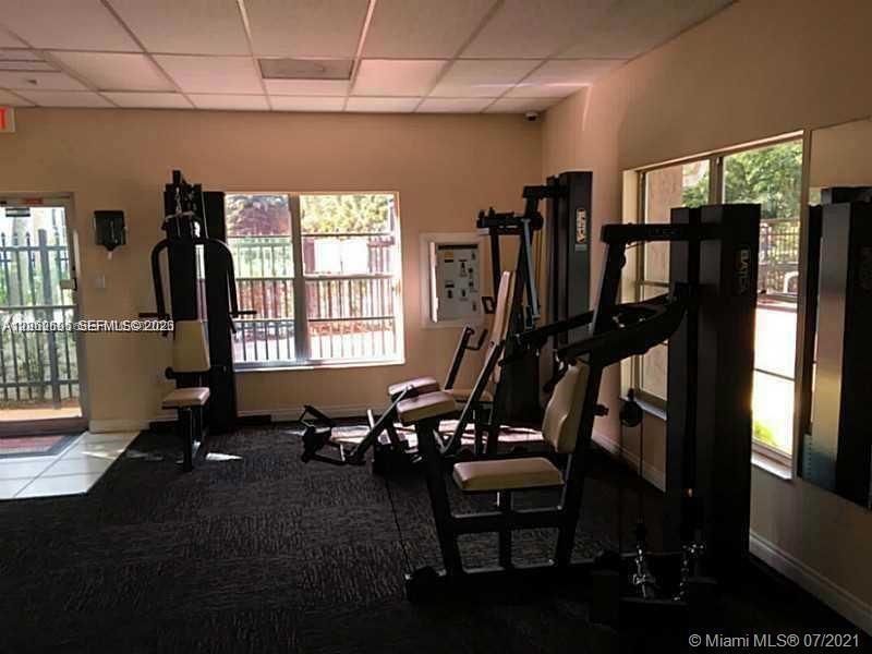 721 N Pine Island Rd , Unit 104, Plantation, FL 33324 Photo