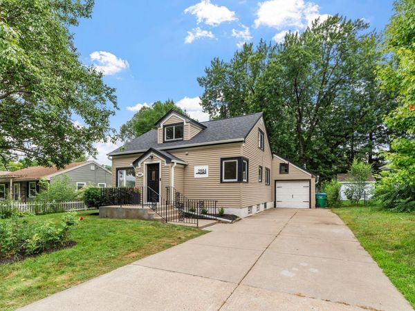 2904 Oregon Avenue S, Saint Louis Park, MN 55426