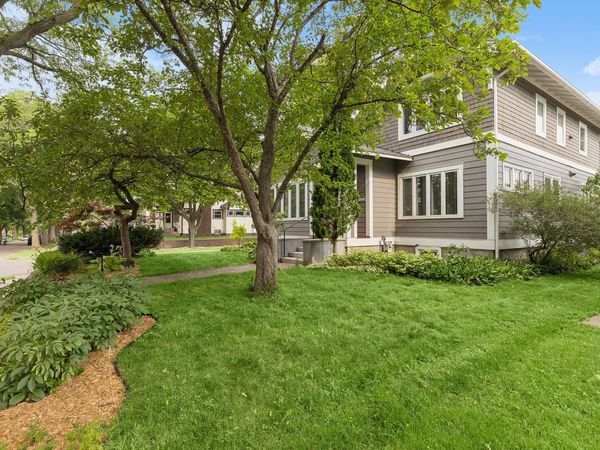1697 Stanford Avenue, Saint Paul, MN 55105