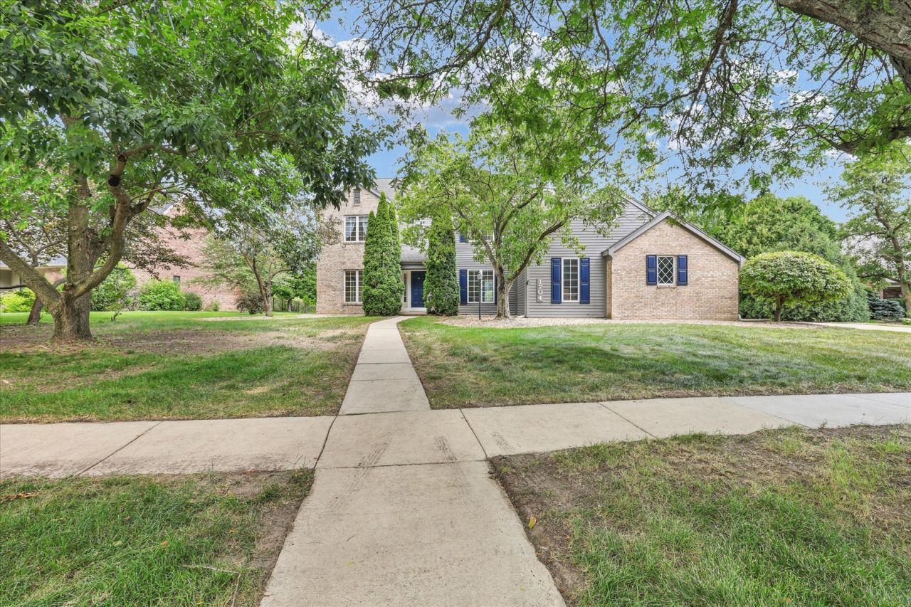 1704 Bentbrook Drive, Champaign, IL 61822 Main Photo