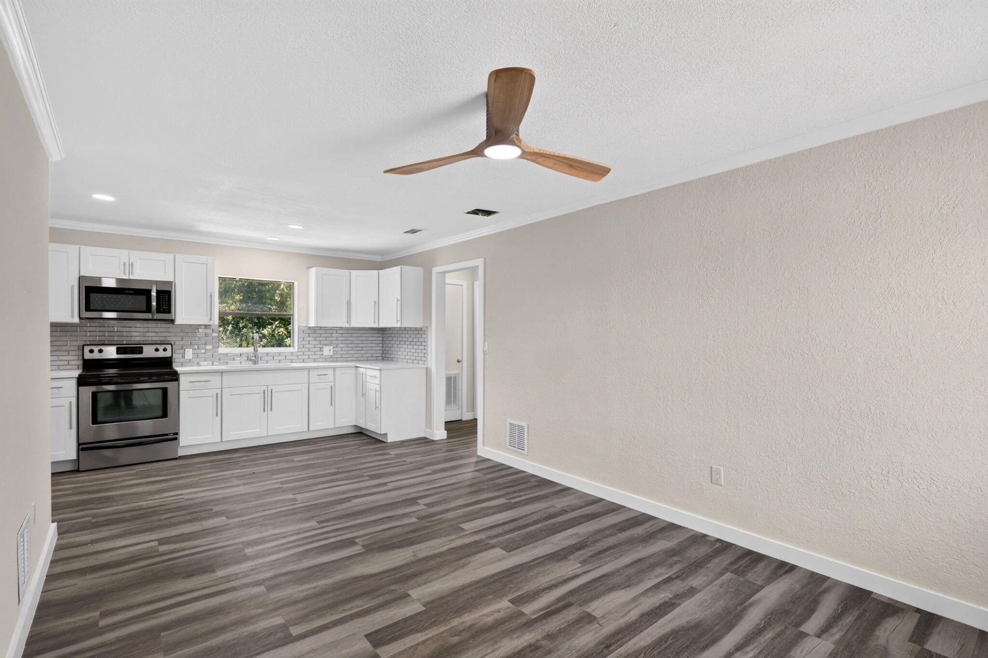 2205 N 44th Street, Fort Pierce, FL 34946 Photo