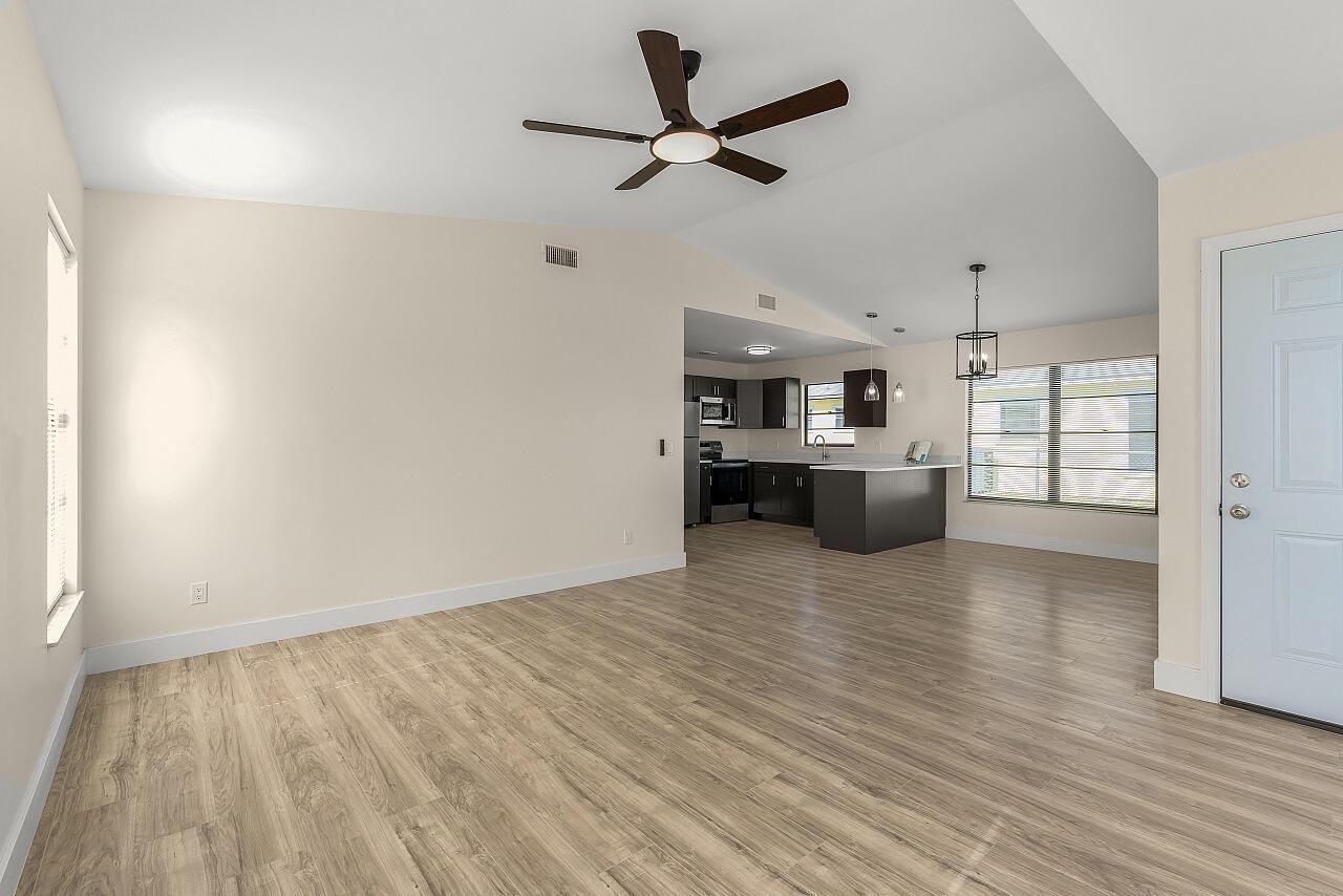 431 14th Street Sw, Vero Beach, FL 32962 Photo