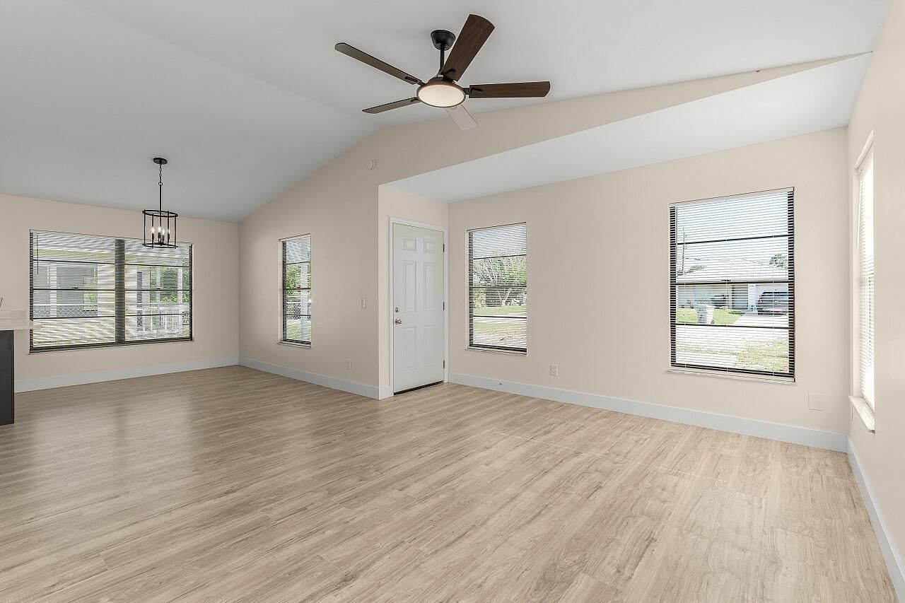 431 14th Street Sw, Vero Beach, FL 32962 Photo