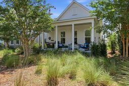 235 Summers Drive photo 4