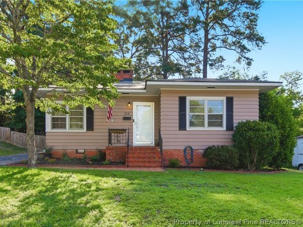 316 Fairwood Court, Fayetteville, NC 28305