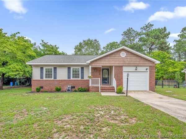 5870 Hunting Ridge Road, Hope Mills, NC 28348