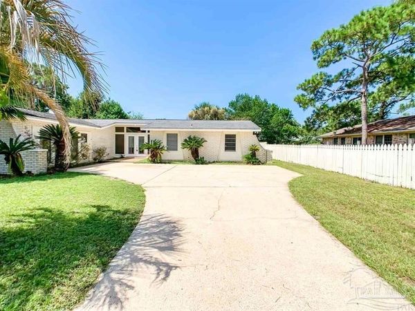 7975 La Nain Dr, Pensacola, FL 32514