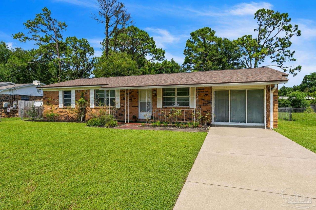 910 Bartow Ave, Pensacola, FL 32507 Main Photo