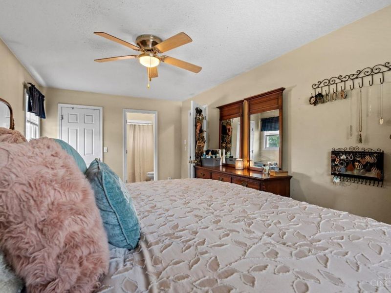 8878 Twincreek Drive, Franklin Twp, OH 45005 Photo 26