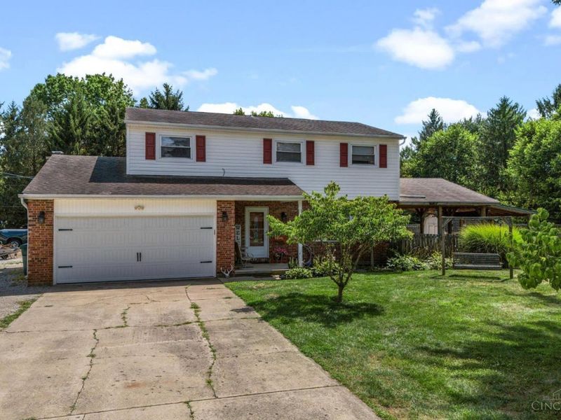8878 Twincreek Drive, Franklin, OH 45005 Photo 9