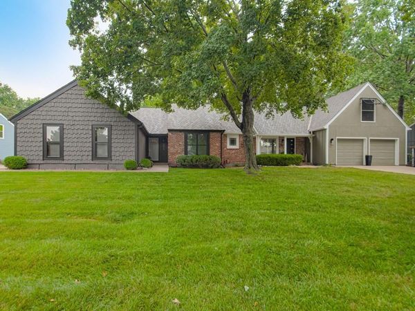 3919 NE Sequoia Street, Lee's Summit, MO 64064