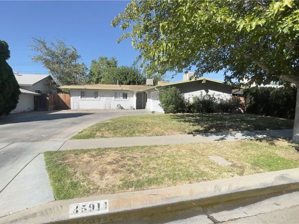 45911 Kingtree Avenue, Lancaster, CA 93534