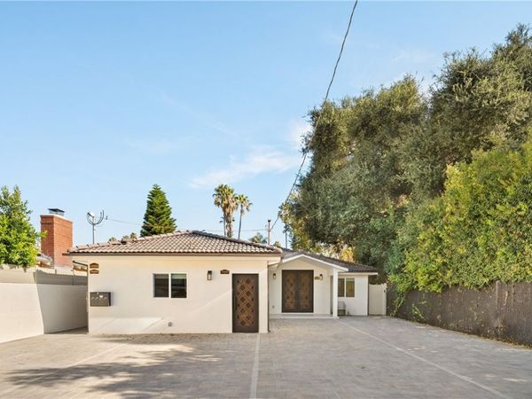 14926 Kittridge St, Van Nuys, CA 91405