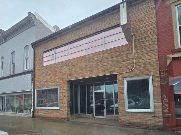 62 Public Square Square, Salem, IN 47167
