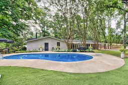 121 Knoll Wood Drive  photo 4