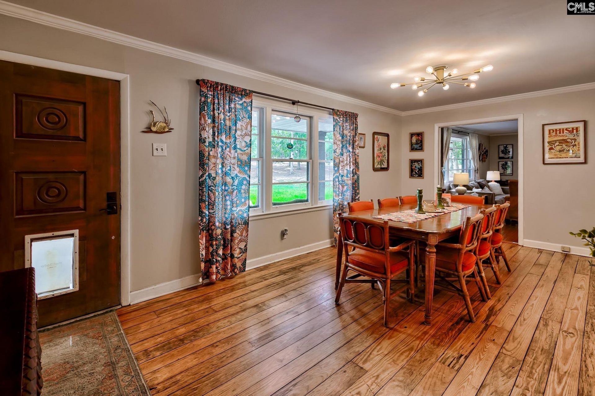 121 Knoll Wood Drive  Photo 32
