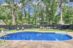 121 Knoll Wood Drive  photo 4