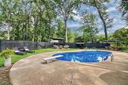 121 Knoll Wood Drive  photo 4