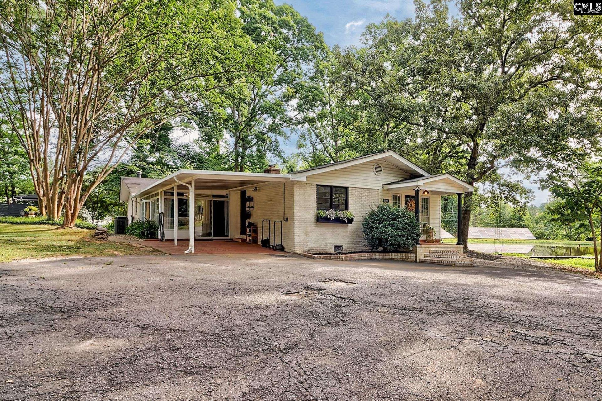 121 Knoll Wood Drive  Photo 7