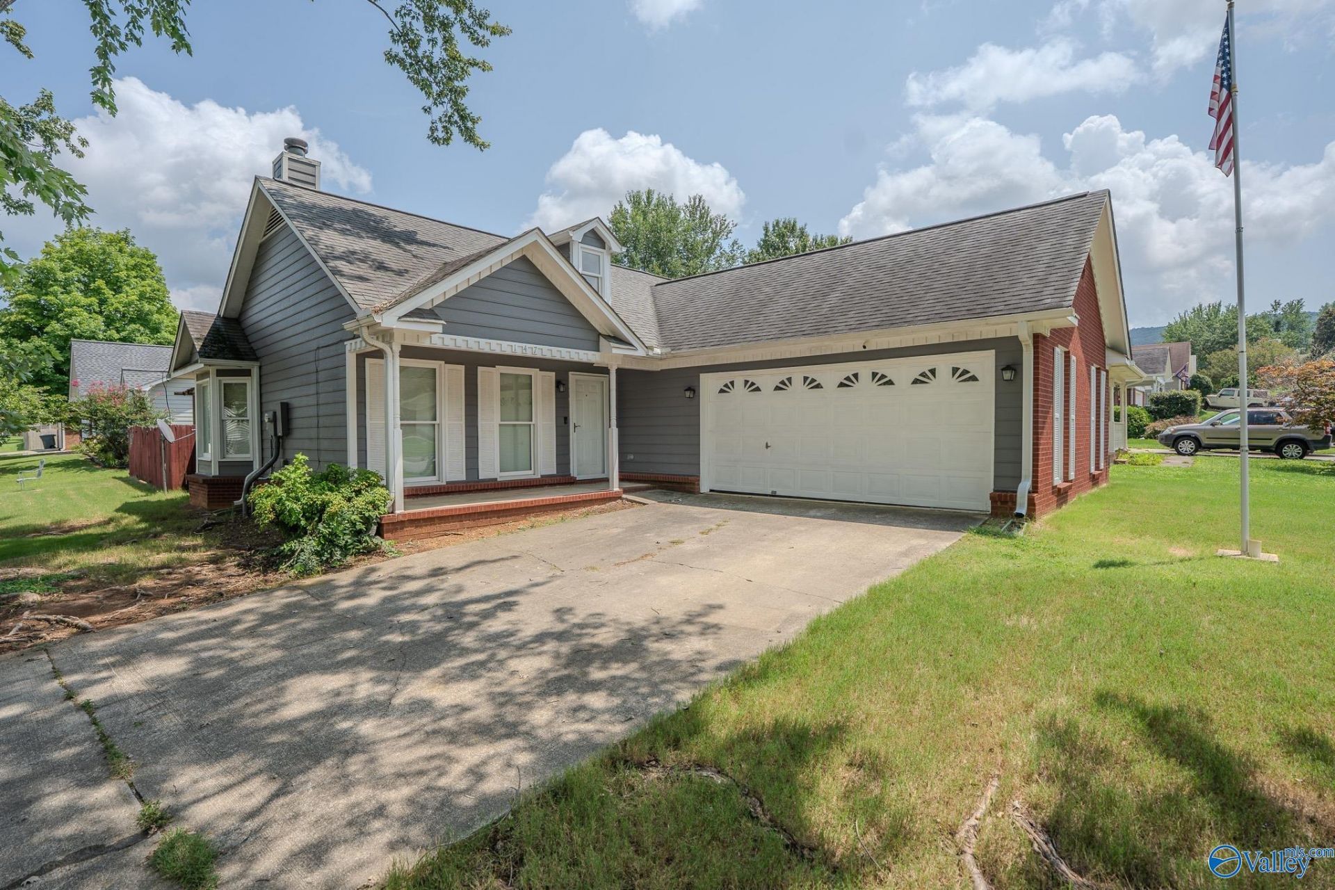 147 Hollington Drive Ne, Huntsville, AL 35811 Main Photo