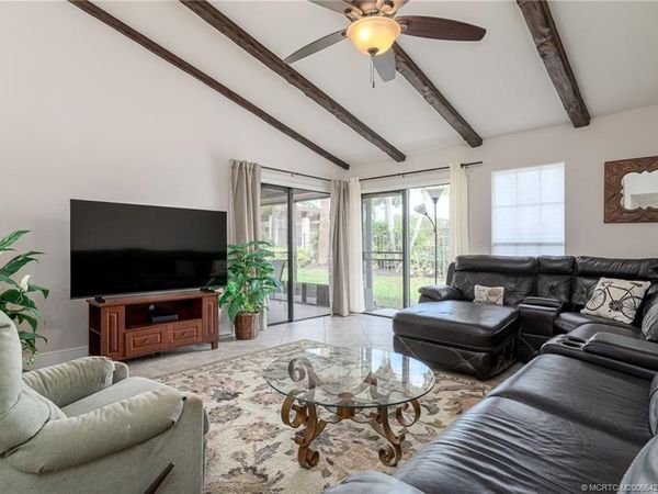 3504 SE Sandpiper Circle, Port St Lucie, FL 34952