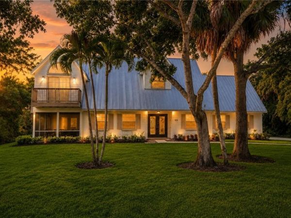 525 32nd Avenue SW, Vero Beach, FL 32968