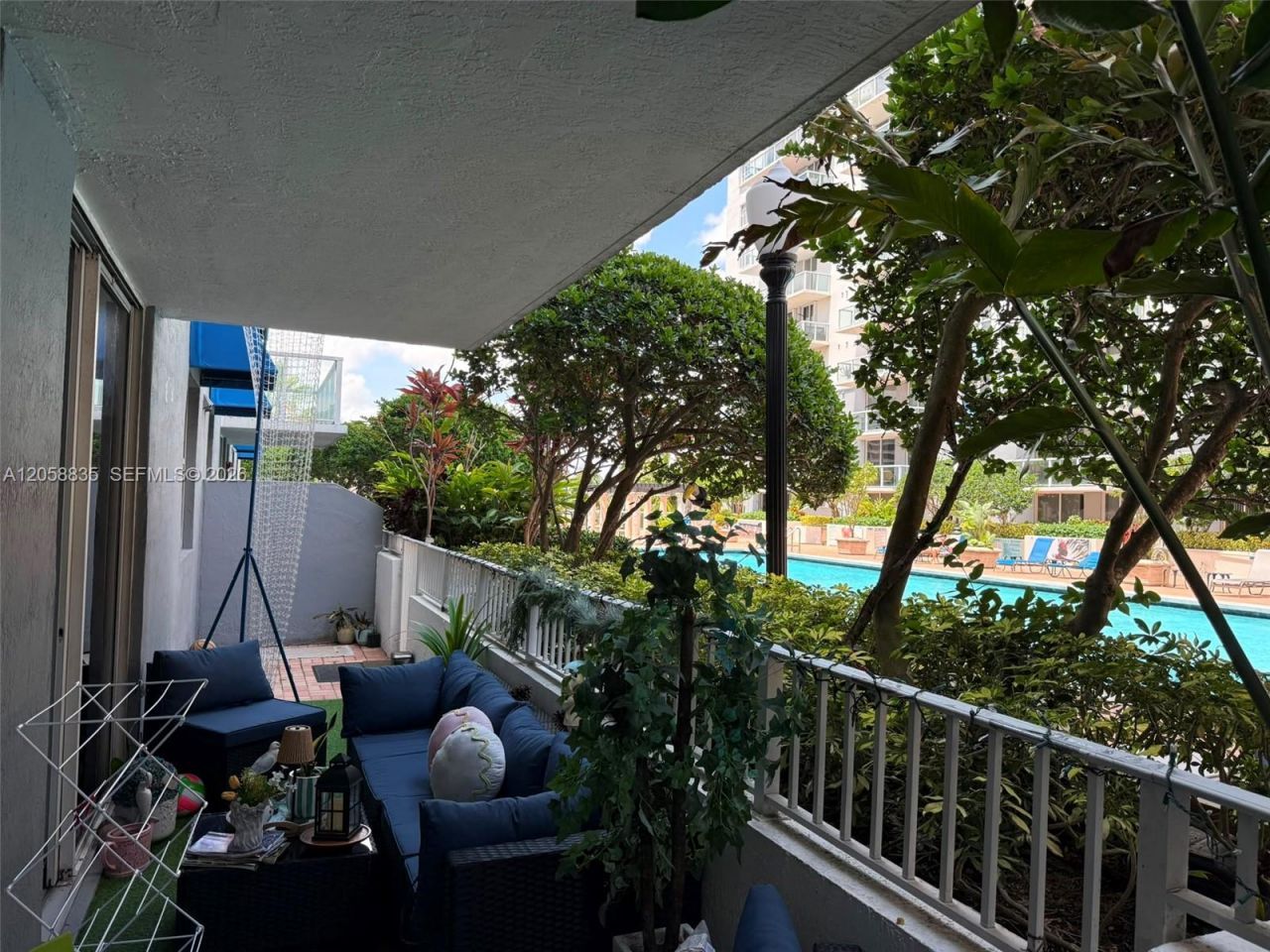 5085 NW 7th St, Unit 406, Miami, FL 33126 Photo