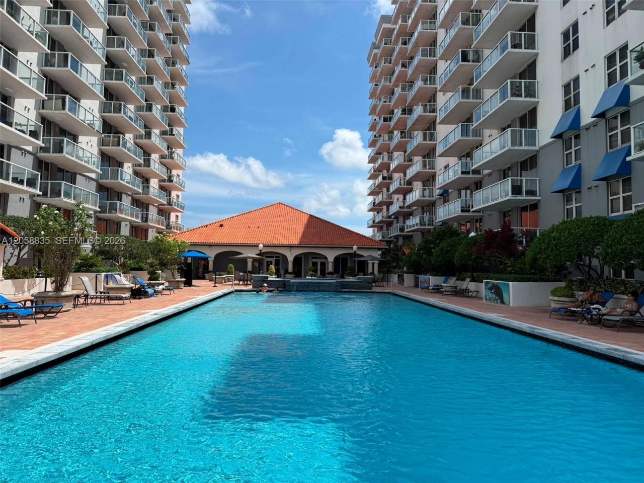 5085 NW 7th St, Unit 406, Miami, FL 33126 Photo