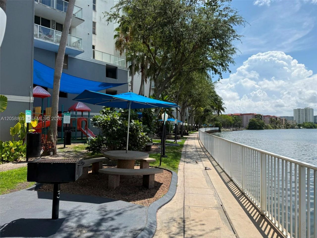 5085 NW 7th St, Unit 406, Miami, FL 33126 Photo