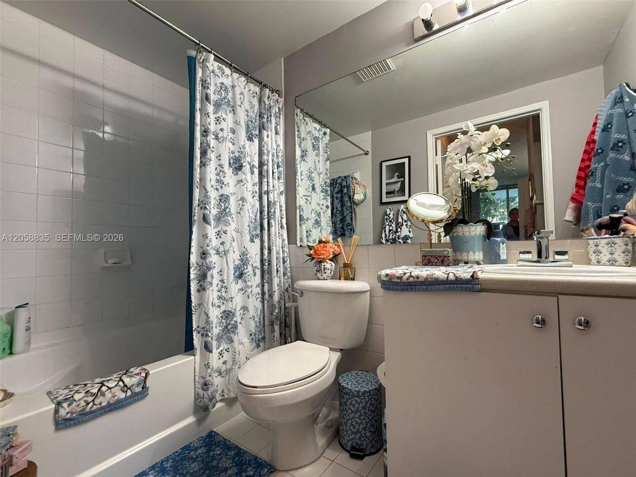 5085 NW 7th St, Unit 406, Miami, FL 33126 Photo