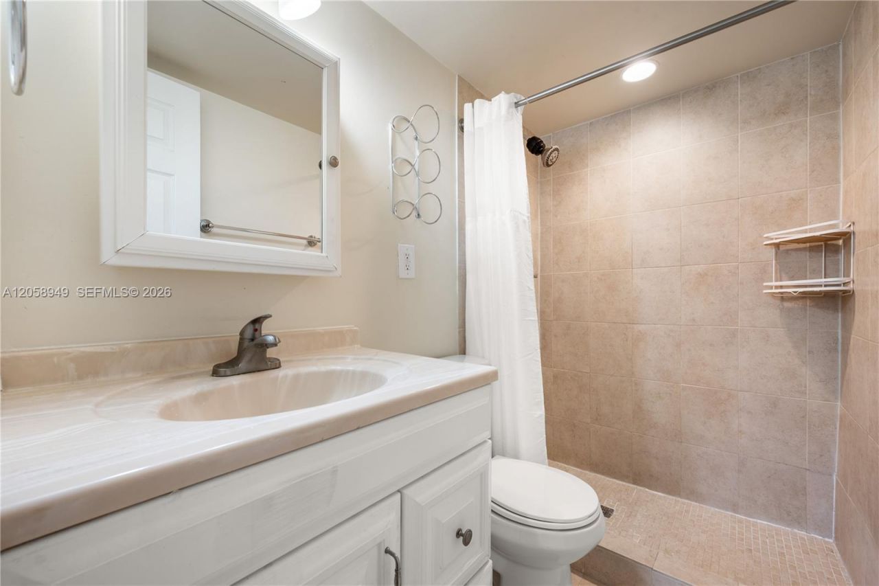 1720 NW N River Dr, Unit 107, Miami, FL 33125 Photo