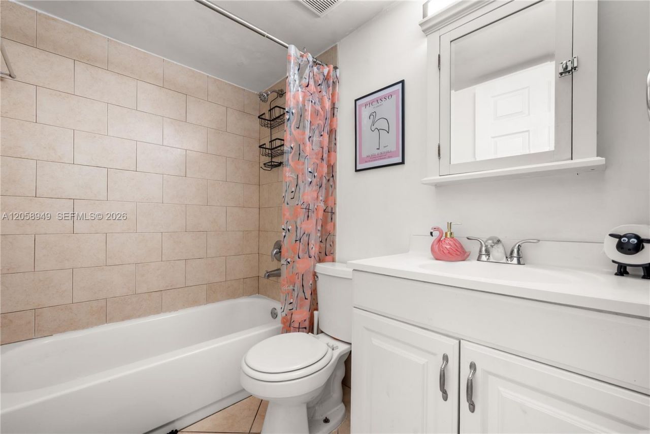 1720 NW N River Dr, Unit 107, Miami, FL 33125 Photo