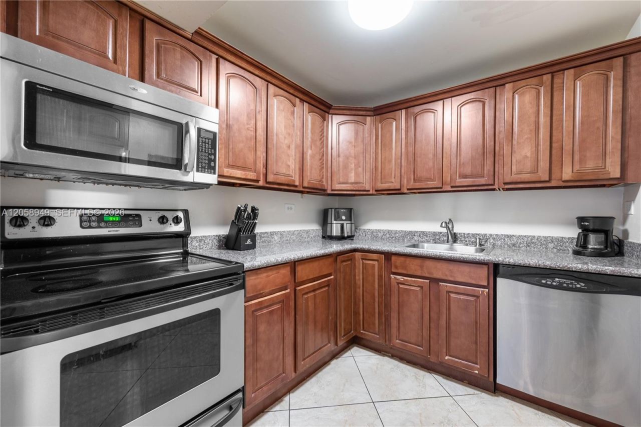 1720 NW N River Dr, Unit 107, Miami, FL 33125 Photo