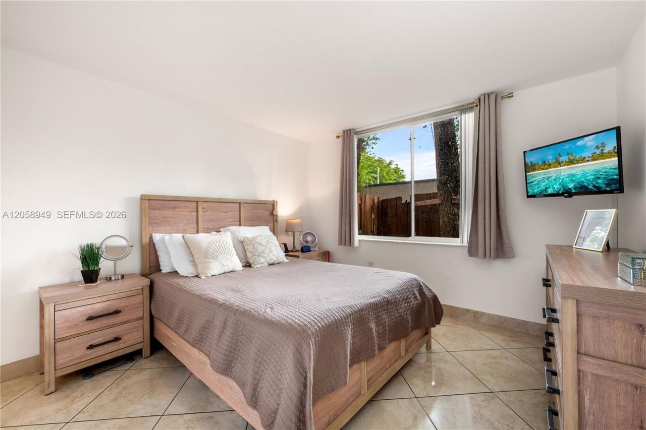 1720 NW N River Dr, Unit 107, Miami, FL 33125 Photo