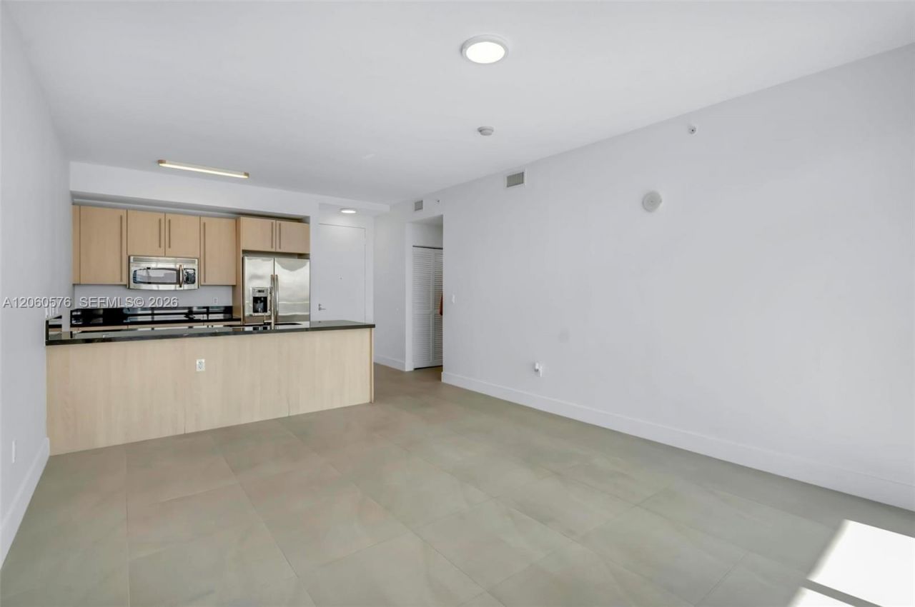 79 SW 12th St , Unit 2302-S, Miami, FL 33130 Photo
