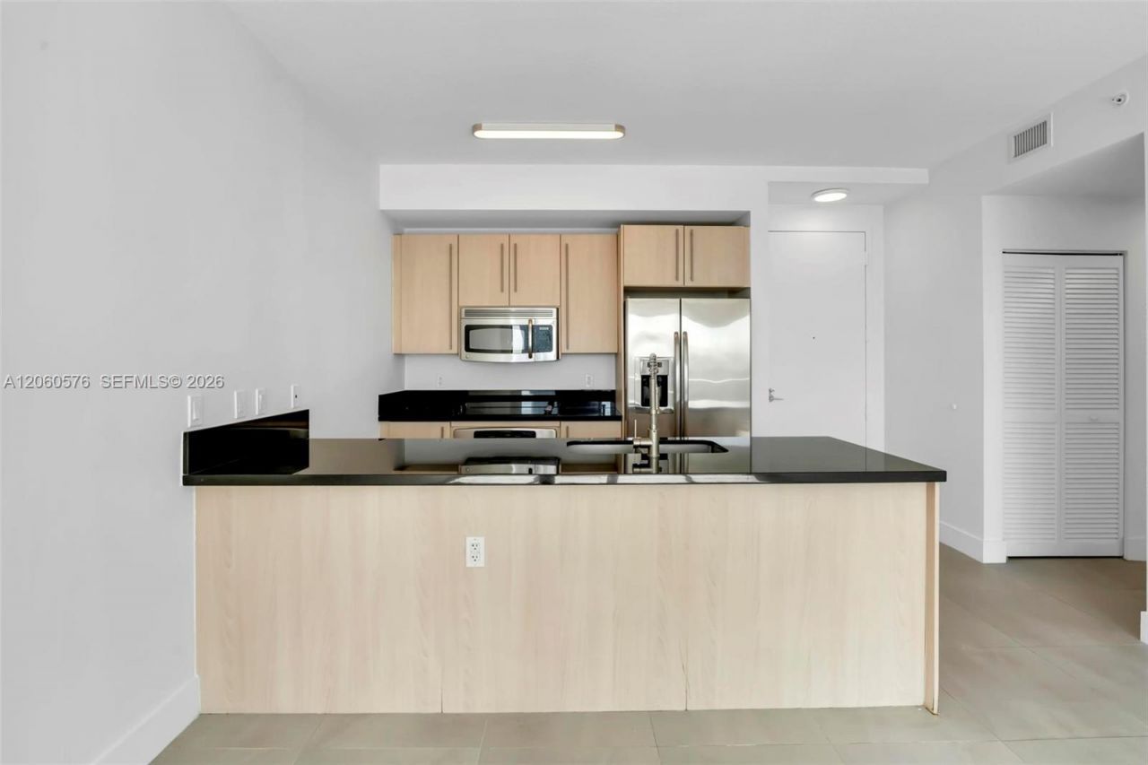 79 SW 12th St , Unit 2302-S, Miami, FL 33130 Photo