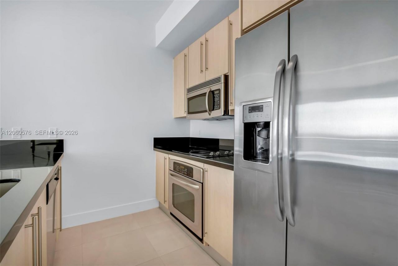 79 SW 12th St , Unit 2302-S, Miami, FL 33130 Photo