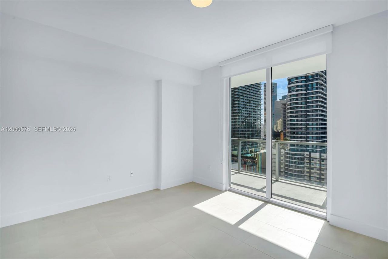 79 SW 12th St , Unit 2302-S, Miami, FL 33130 Photo