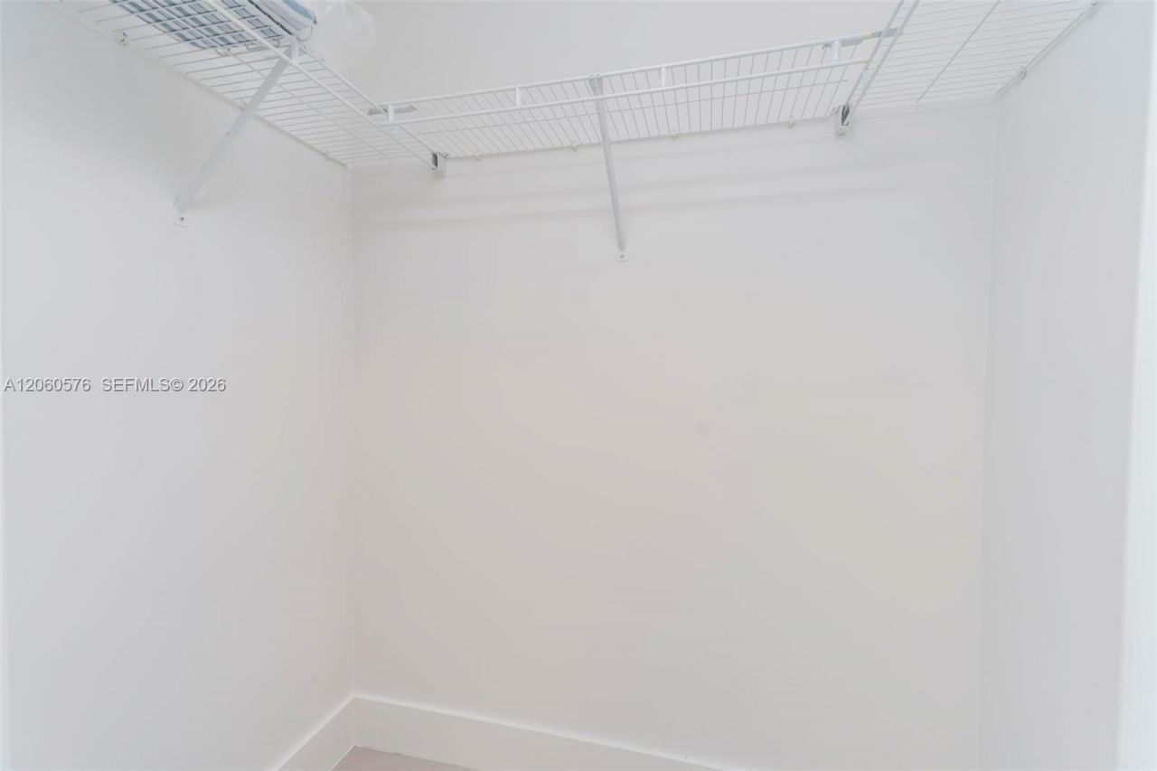 79 SW 12th St , Unit 2302-S, Miami, FL 33130 Photo