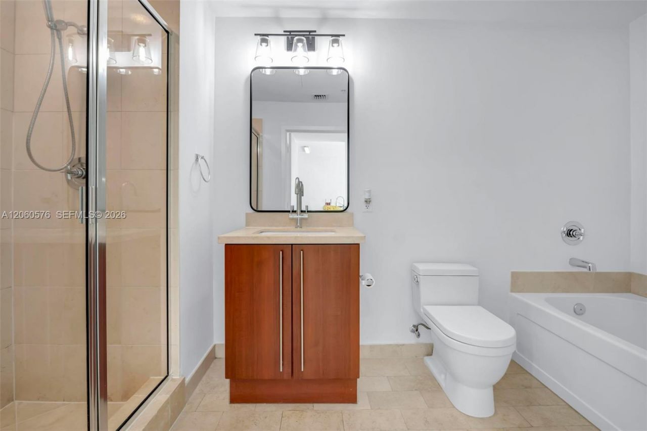 79 SW 12th St , Unit 2302-S, Miami, FL 33130 Photo