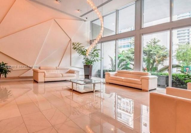 79 SW 12th St , Unit 2302-S, Miami, FL 33130 Photo