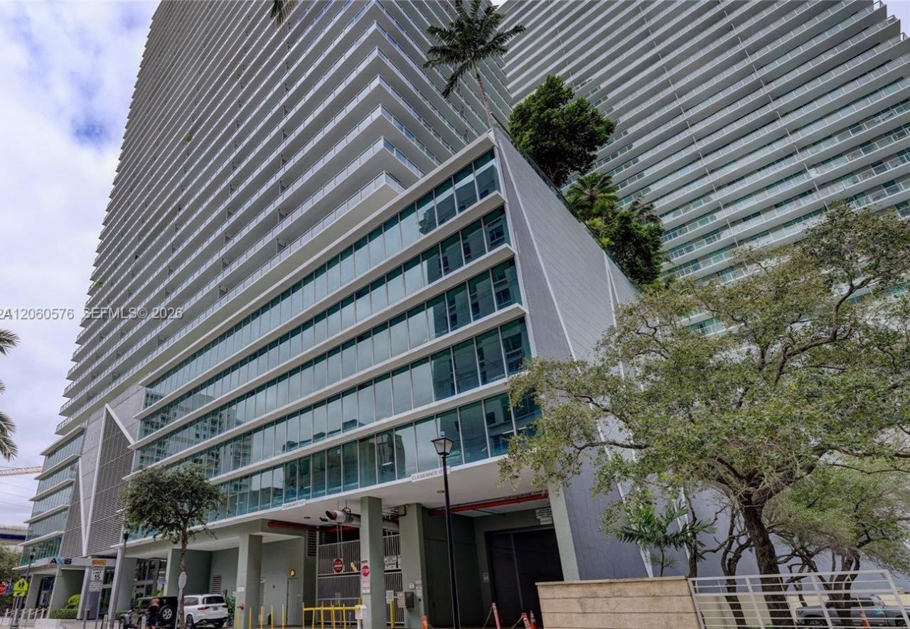 79 SW 12th St , Unit 2302-S, Miami, FL 33130 Photo