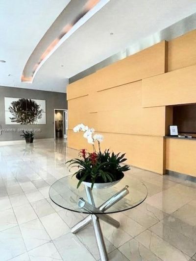 79 SW 12th St , Unit 2302-S, Miami, FL 33130 Photo